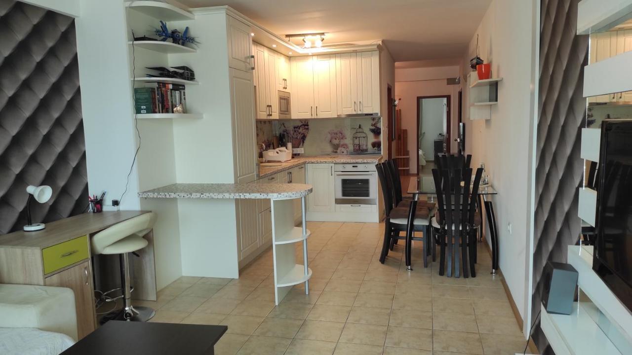 Dom-El Real Apartments In Sea View Complex Светий Влас Екстер'єр фото