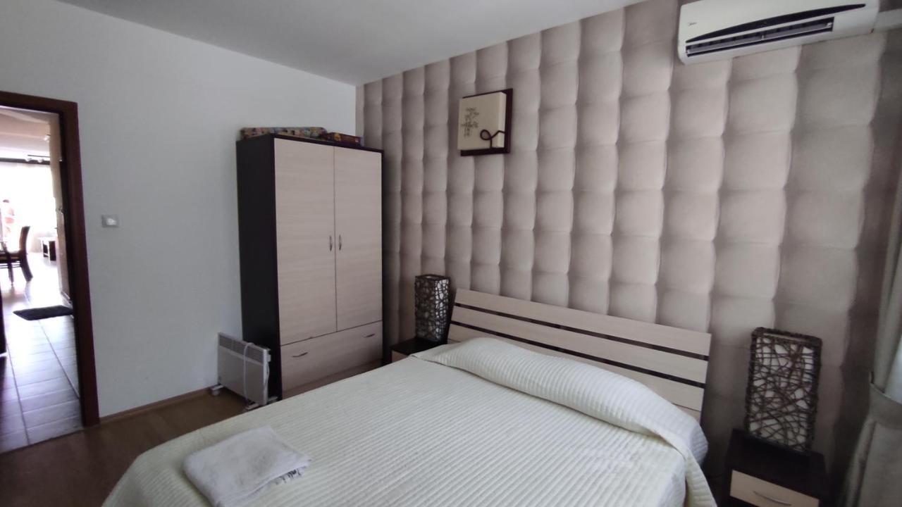 Dom-El Real Apartments In Sea View Complex Светий Влас Екстер'єр фото