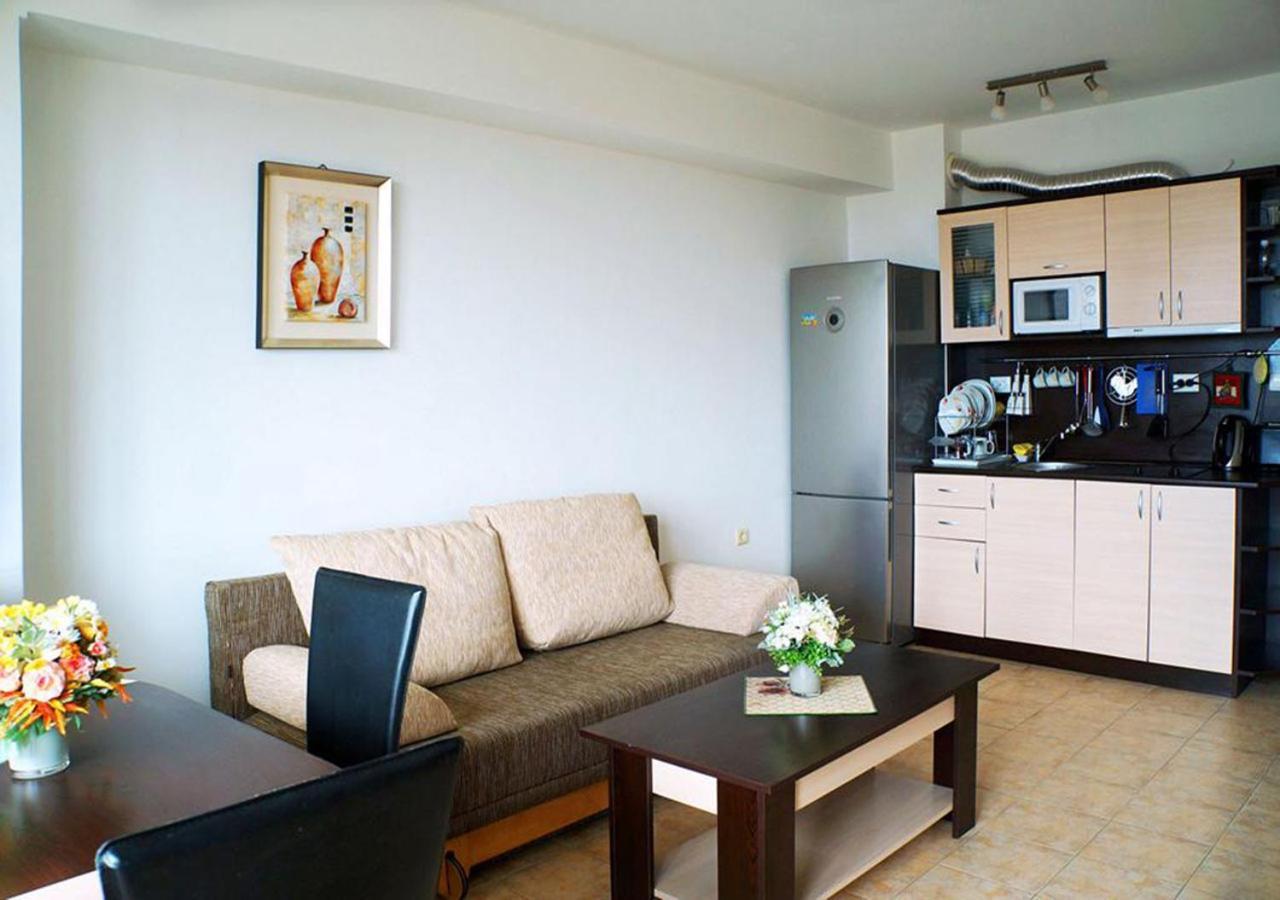 Dom-El Real Apartments In Sea View Complex Светий Влас Екстер'єр фото